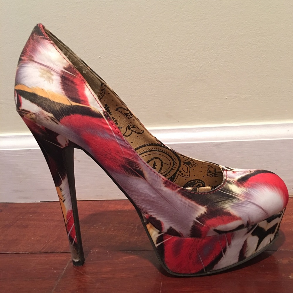 High heels with platform front.
